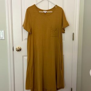 LuLaroe very cute like new mustard gold mid length